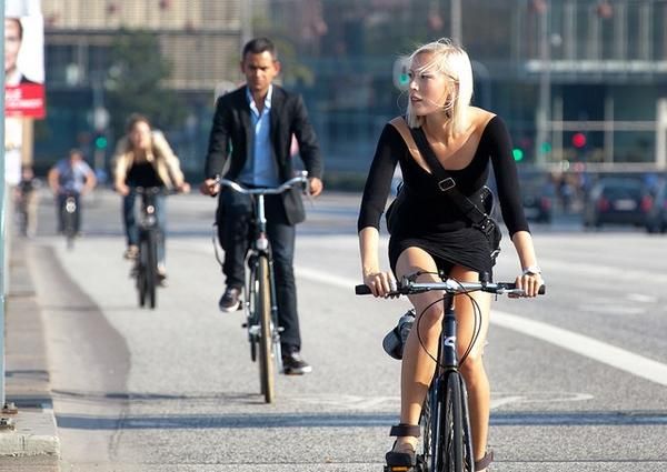 Italian city Bari to pay people to cycle to work